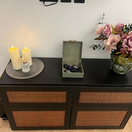 House Villa Watford  Dış mekan fotoğraf