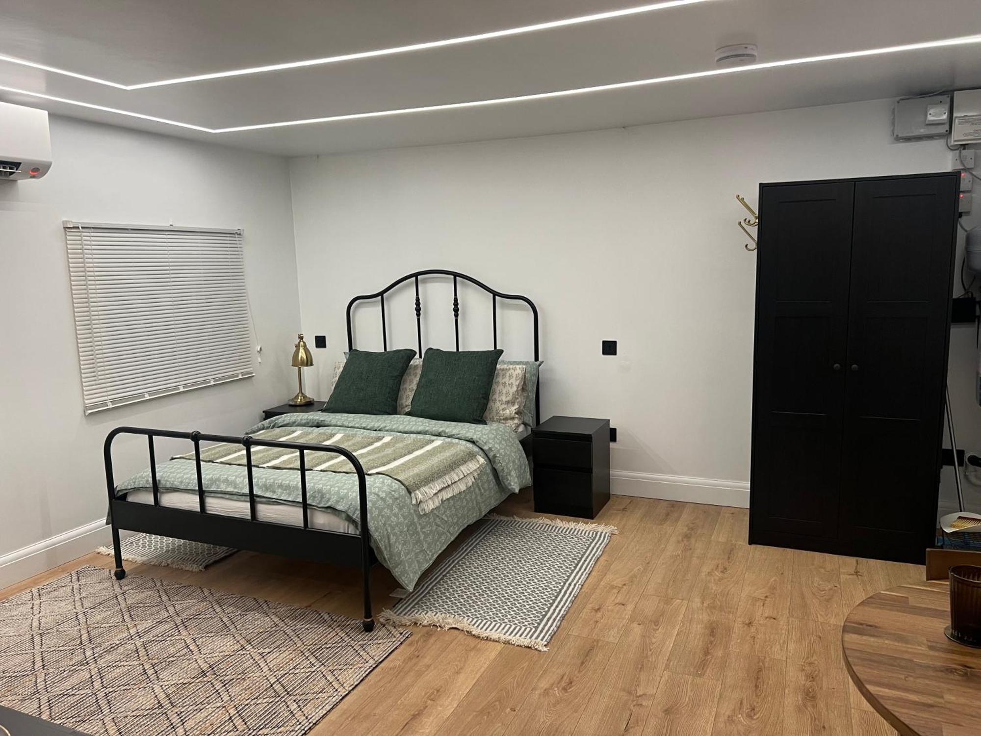House Villa Watford  Dış mekan fotoğraf